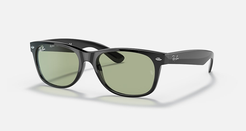 RAY-BAN NEW WAYFARER WASHED LENSES POLISHED BLACK/GREEN, 55