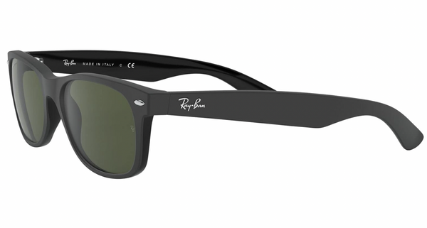 RAY-BAN MEN'S WAYFARER SQUARE SUNGLASSES, RUBBER BLACK ON BLACK/G-15 GREEN, RB2132 52