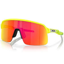 OAKLEY MEN'S OO9463 SUTRO LITE RECTANGULAR SUNGLASSES, INNER SPARK OLYMPIC MATTE TENNIS BALL YELLOW/PRIZM RUBY, 39