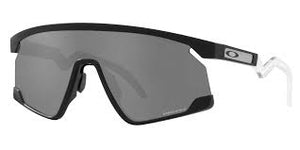 OAKLEY UNISEX SUNGLASSES MATTE BLACK FRAME, PRIZM BLACK LENSES, 39